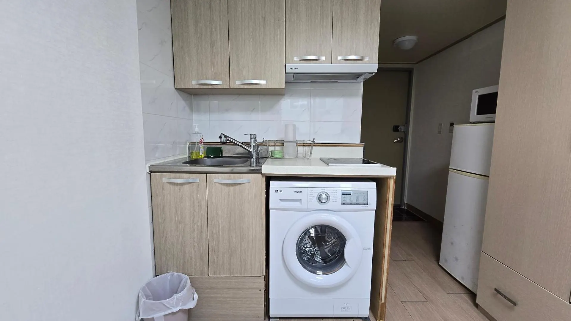 Guest house Hongdae, Sinchon Yeonhui Guesthouse 305 Seoul